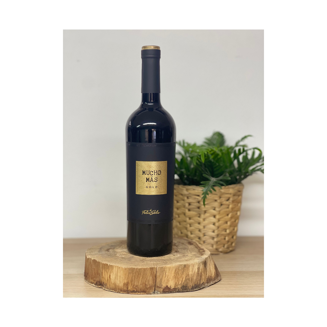 Vino Tinto Mucho Más Gold (Félix Solís). 75 cl.